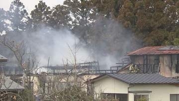 そば店兼住宅１軒が焼ける火事　倉庫への延焼も　宮城・大和町