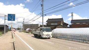 昨夜　高岡市で高齢女性が普通乗用車にはねられ死亡