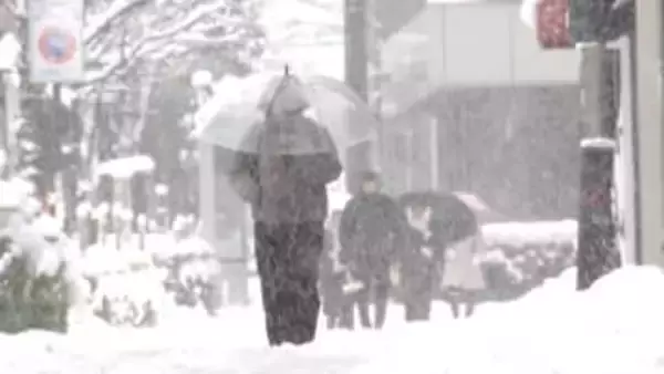 交通情報に注意を　ＪＲ列車の運休　高速道路の通行止め　雪の影響　富山