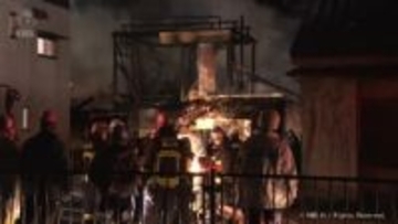 富山市で住宅火災　けが人なし　延焼も