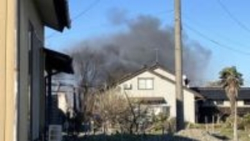 きのうの富山市の火災　空き家３棟など焼く　鎮火まで５時間以上要する