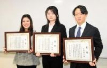 意識失い倒れる女性目撃「驚いて頭が真っ白に」→すぐに119番、連携し救命処置　3人に感謝状　兵庫・明石