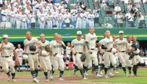 高校野球兵庫大会第7日　報徳、明石商など3回戦へ　県尼崎工、第2シードの滝川に快勝