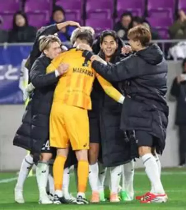 ヴィッセル神戸、開幕戦で京都にPK勝ち　スキッベ新監督が白星スタート