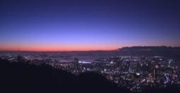 厳冬期の空、溶け合う夜と朝　風物詩「かぎろい」、神戸で観測