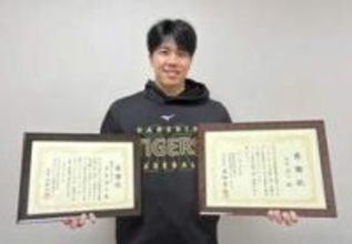 阪神・才木投手「社会の一員として何か還元を」　被害者支援活動を後押し　センターに100万円寄付
