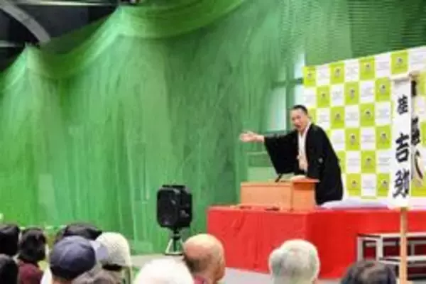 ブルペンで笑いに全力投球　甲子園球場で落語会、桂吉弥さん「ここで落語するのが夢だった」