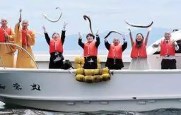 淡路島に「ハモ」シーズン到来　豊漁と商売繁盛祈り「供養祭」　南あわじ・沼島