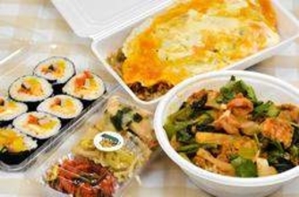 キンパ弁当やスパイシー丼…神戸の市場自慢の味が500円弁当に　6月5日までの平日、15店が販売