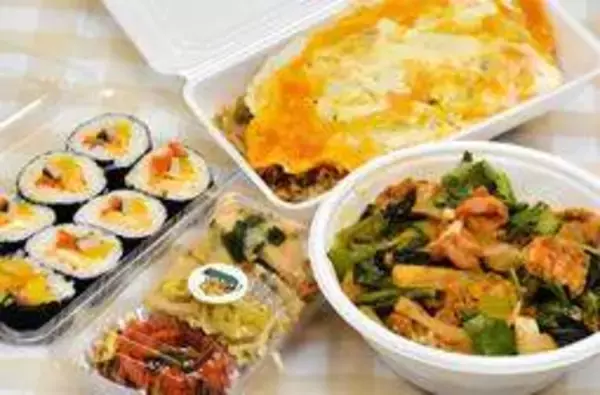キンパ弁当やスパイシー丼…神戸の市場自慢の味が500円弁当に　6月5日までの平日、15店が販売