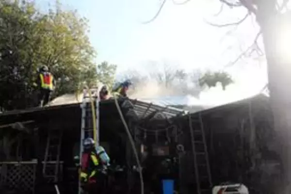 平屋の民家から出火、中にはまきストーブ　前日に煙突掃除したばかり　兵庫・三木市