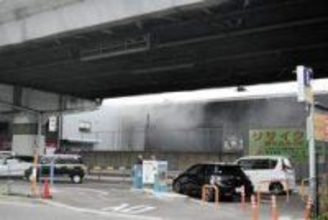 リサイクル工場から出火、機械や段ボール焼く　神戸・中央区