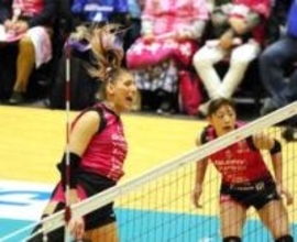 ヴィクトリーナ姫路、3戦ぶりの白星　ホームで埼玉上尾に3-1　バレーSVリーグ女子
