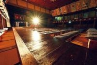 近畿最古の芝居小屋「出石永楽館」に熱視線　映画「国宝」のロケ地「花道や舞台裏を見て感動」