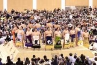 横綱ら力士103人大迫力　大相撲「加古川場所」満員御礼、観客5千人　地元出身の大辻に大声援　兵庫