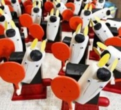 「午」愛らしく　来年の干支「神戸人形」を販売