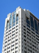 神戸市立中学教諭の男を再逮捕　未成年にわいせつな画像を撮影、送信させた疑い