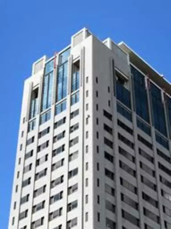 神戸市立中学教諭の男を再逮捕　未成年にわいせつな画像を撮影、送信させた疑い