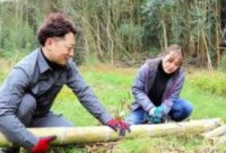 震災31年のつどい、灯籠竹筒の提供減少　クマ被害増で伐採困難に　団体高齢化も