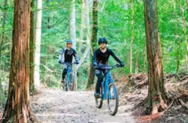 マウンテンバイクで自然を満喫、初心者も手ぶらで楽しめる　神戸の森林植物園