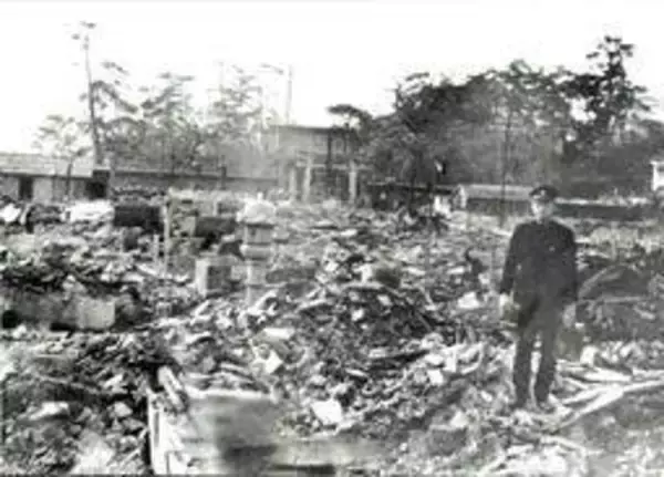 戦渦の痕跡伝える大クスノキ　大空から降りそそぐ焼夷弾、焼け跡いまも　兵庫・西宮神社