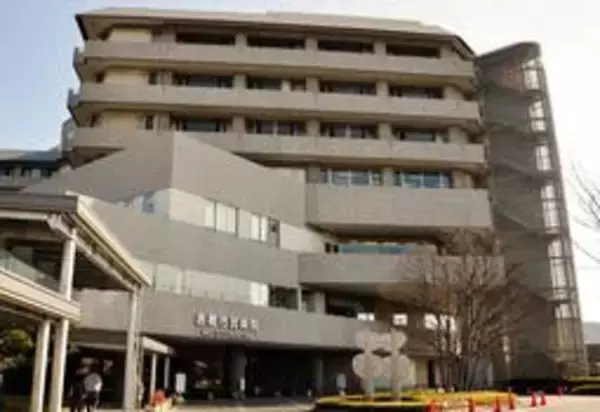 赤穂市民病院で腰の手術中に誤って神経切断　執刀医の被告に禁錮1年6月求刑　検察、止血措置の過失指摘