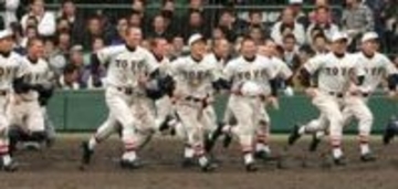 センバツで名勝負再び　東洋大姫路－花咲徳栄　23年前の準々決勝、延長15回引き分け再試合の激闘