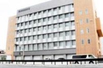 車からかばん盗み、持ち主の女性にけが負わせた疑い　54歳男逮捕「全く知りません」と容疑否認