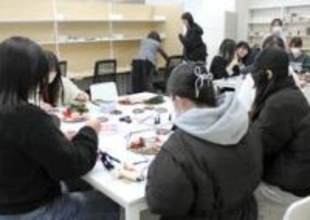 仲間と話してほっと一息　神戸女子大に週1「キャンパスカフェ」　学生の孤立防止、ストレス対策