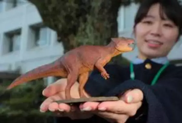「ササヤマグノームス」の精巧フィギュア、夏に発売　篠山層群で発掘　手のひらサイズに恐竜の魅力凝縮