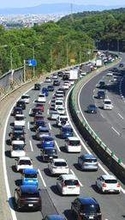GWのUターンラッシュ本格化　神戸淡路鳴門道上り36キロ、新名神川西トンネル上りも20キロ
