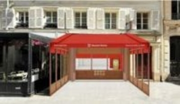 パリに弁当店を出店　姫路名物「えきそば」のまねき食品、欧州初の常設店