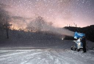 神河・峰山高原スキー場、1週間遅れで営業開始　一部コースとキッズパークでスタート