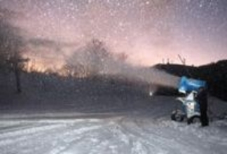 神河・峰山高原スキー場、1週間遅れで営業開始　一部コースとキッズパークでスタート