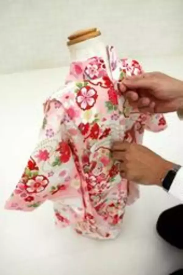 チャック式で着脱、着物をレンタル　兵庫の写真館開発　障害ある人、子どももあきらめないで