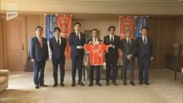 小田切新監督「最短でJ2に復帰させる」レノファ山口・野村直輝選手らと知事に誓う