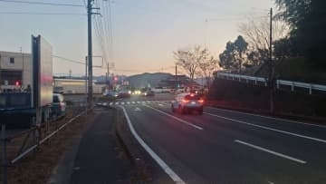 山口市で小学生３人が軽乗用車と接触 すり傷などのケガで命に別条なし