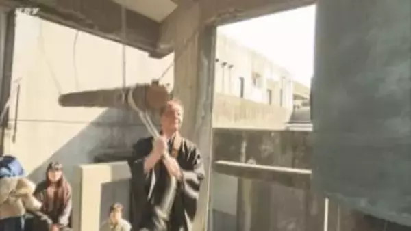 「忘れていない」市民らが鐘をつき追悼　震災から15年、周南市で祈りの一日