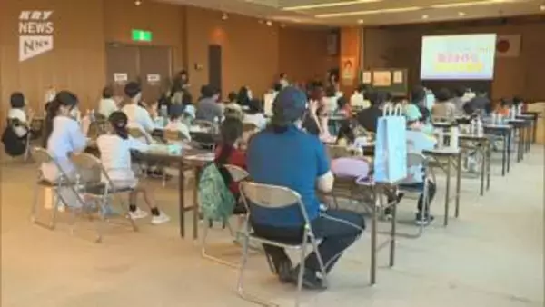 親子で力を合わせてラジオ作りに挑戦～山口放送で「夏休み親子手作りFMラジオ教室」