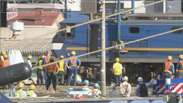 JR新山口駅の貨物列車脱線事故　山陽線の運転再開はあす以降にずれ込む