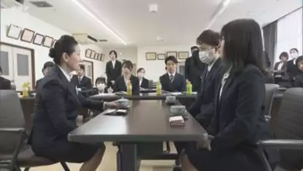 「礼儀は社会人生活おける潤滑油」周南市で新入社員がビジネスマナー学ぶ