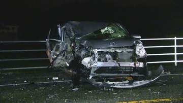 山陽小野田市で乗用車がタンクローリーに正面衝突　60代男性が死亡