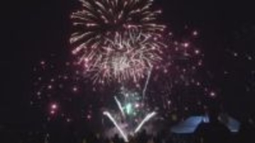 小豆島町で合併20周年記念イベント　約300機のドローンショーや約2000発の打ち上げ花火など　香川