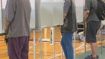 香川県知事選の投票進む　投票率は前回を上回る　県内初の電子投票、親子投票記念証も
