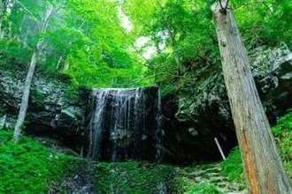 約3年ぶり　台風で被災「岩井滝」の一般公開再開　岡山・鏡野町