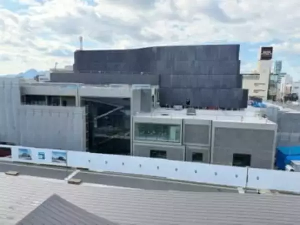 丸亀市民会館の開館記念式典に映画「国宝」の振り付けを担当の谷口裕和さんが出演　香川