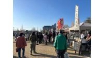 新鮮な野菜や果物がずらり　岡山市で「西大寺朝市」　10日
