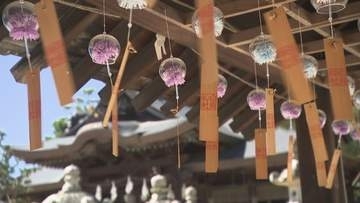 【涼を求めて…】風が吹くたび響く涼やかな音色…目と耳で涼を感じる白鳥神社　香川・東かがわ市