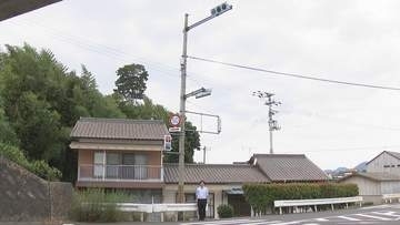 香川にある背が高～い信号機　その理由は？SNSでは「日本一高い」とも