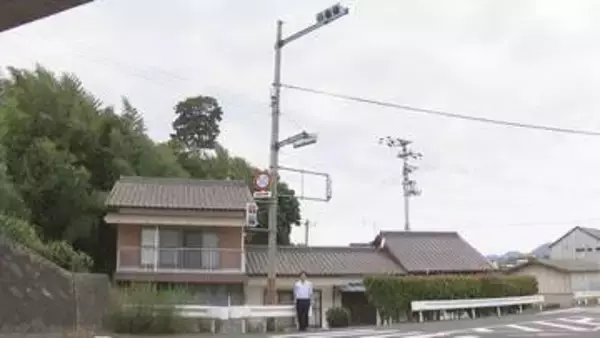香川にある背が高～い信号機　その理由は？SNSでは「日本一高い」とも